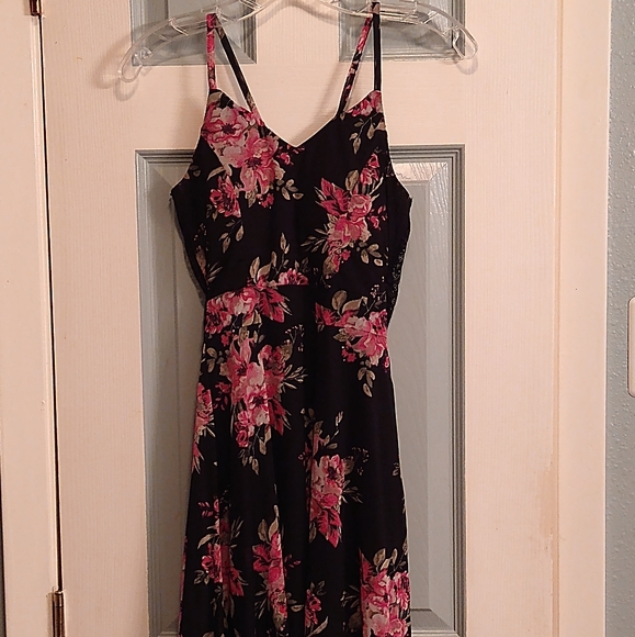 No Boundaries Dresses & Skirts - No Boundaries Black Lace Floral Dress
